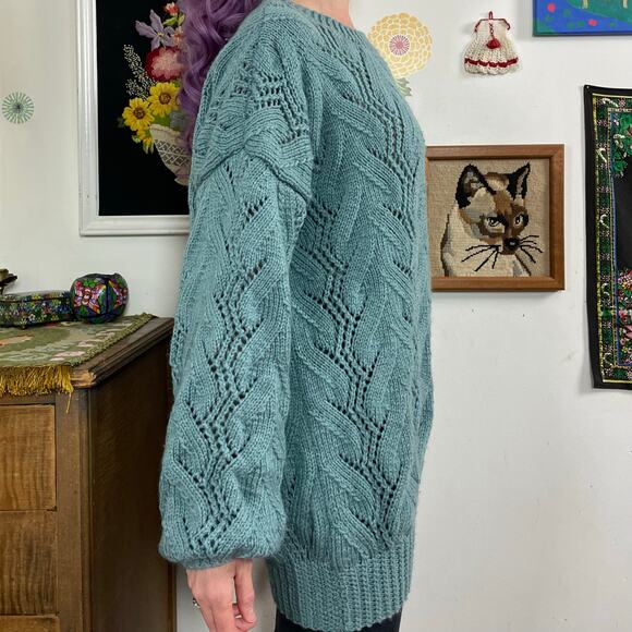 Vintage Chunky Oversized Sweater, 1970s Hand Knit Blue Crewneck, OS Plus Sz - Picture 6 of 10